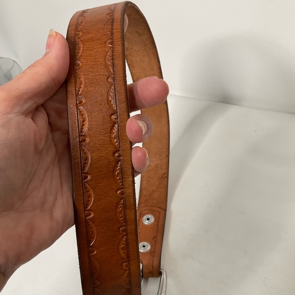 Leather Brown Belt w/Silver Plated Hardware w/Scalloped Design on Belt Size~ 48” - Picture 9 of 13